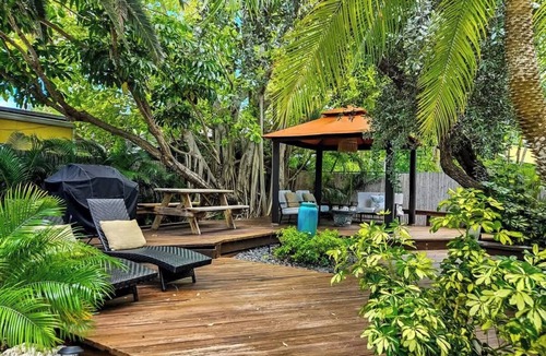 Midtown House | Atlantis House Suites