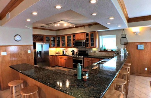 San Luis House | Atlantis - Oceanfront Seating at its Finest!