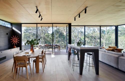 Shoreham House | Atlas Retreat