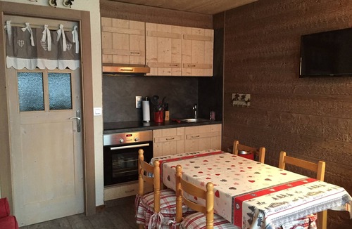 Thollon-les-Memises Apartment | Atmosphere Studio Chalet - Ranking 3 stars - internet access