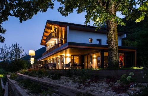 Le Bourget-du-Lac Hotel | Atmospheres