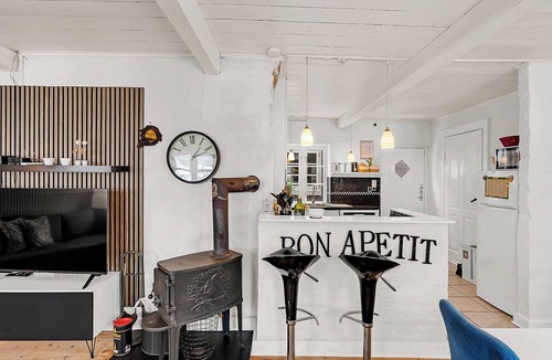 Ærø Municipality House | Atmospheric holiday home with spa and garden