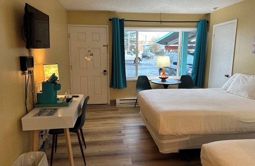 Astoria Hotel | Atomic Motel