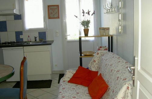Plouay Apartment | Attached ground floor apartment on Enclosed grounds