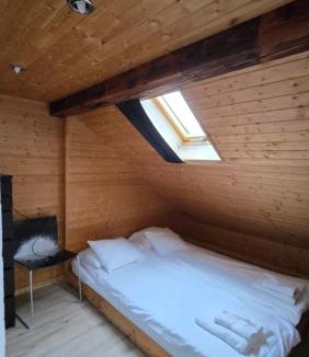 Alt-Wiedikon Apartment | Attic Loft with rooftop terrace!