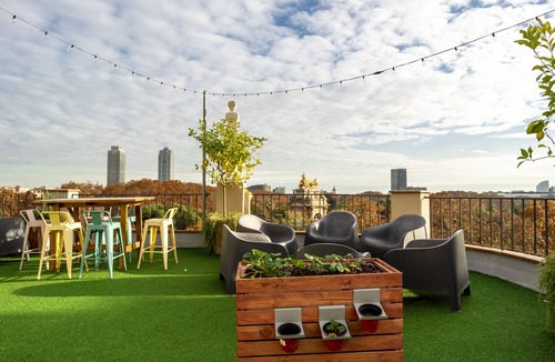 El Parc i la Llacuna del Poblenou Apartment | ATTIC LOST GARDEN - Fantastic shared terrace