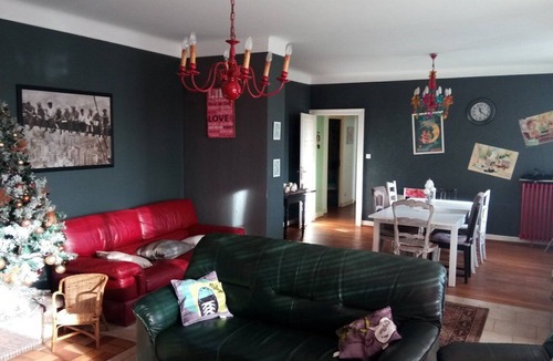 Berig-Vintrange House | Attic room Les 2 Granges