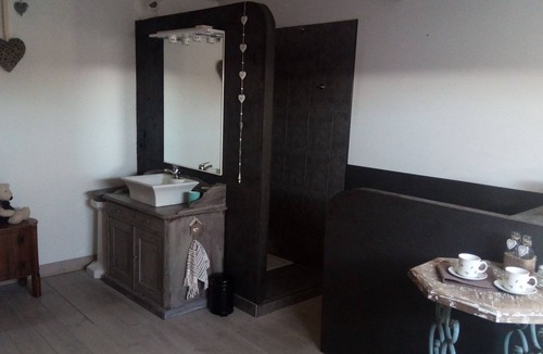 Berig-Vintrange Bed & Breakfast | Attic room, Les 2 Granges