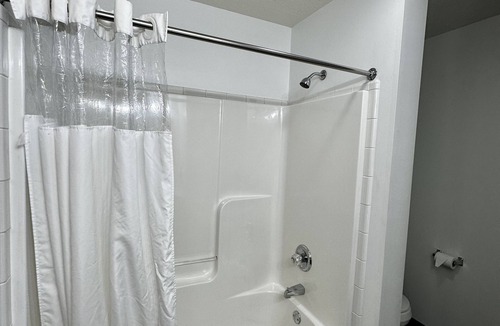 Attica Hotel | Attica Inn