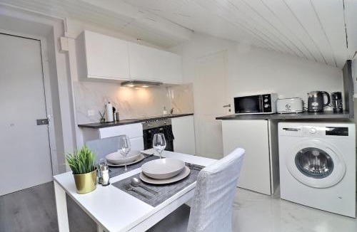 Les Savoises Apartment | Attique Studio A