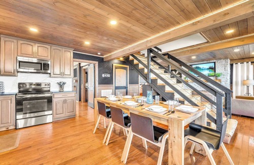 Bryant Cabin | Attitude Adjustment Cabin with hot tub, fire pit, & indoor pool!