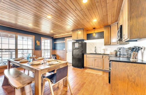 Bryant Cabin | Attitude Adjustment Cabin with hot tub, fire pit, & indoor pool!