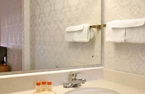 Attleboro Hotel | Attleboro Motor Inn