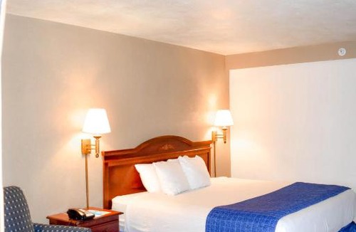 Attleboro Hotel | Attleboro Motor Inn
