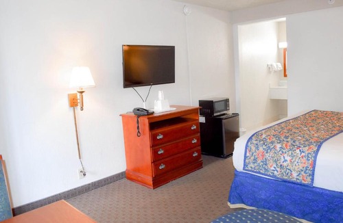 Attleboro Hotel | Attleboro Motor Inn
