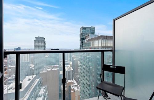 Bay Cloverhill Apartment | Attractive 1 Bedroom High Floor with Skyline View