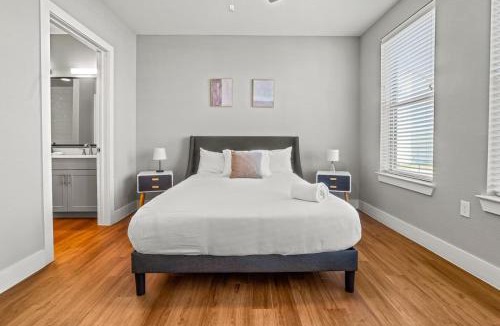 Fort Worth Apartment | Attractive 2BD 2BA w Beautiful Pool in Fort Worth