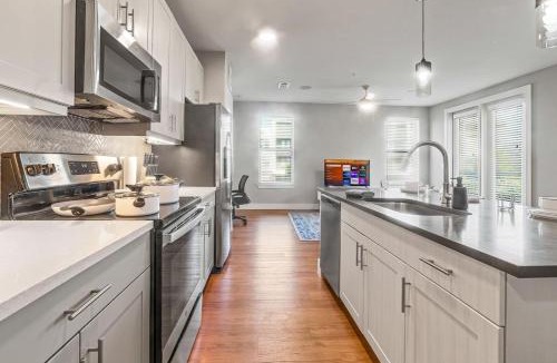 Fort Worth Apartment | Attractive 2BD 2BA w Beautiful Pool in Fort Worth