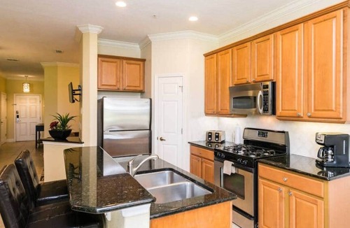 Reunion Condo | Attractive 3 bed townhome | 3 Bed, 2.5 Bath