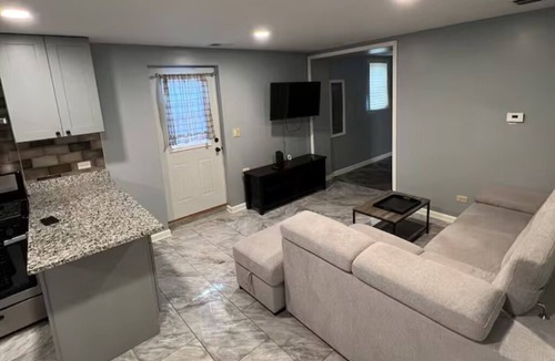 Oak Park House | Attractive Coach House Apartment for rent in Oak Park.