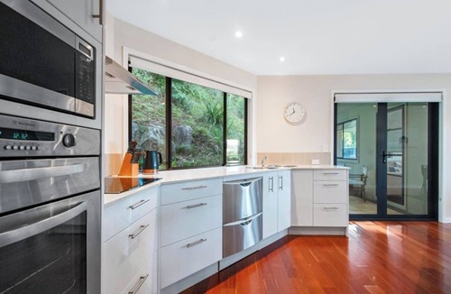 Bar Point House | Attunga Bar Point (High Place on the River)