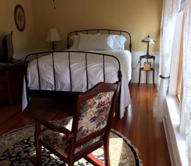 Randolph Bed & Breakfast | Attwood House Bed and Breakfast near Manhattan, KS