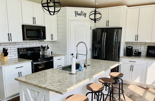 Nelsonville House | ATV Friendly, Hocking Hills, Garage Access, Fire Pit