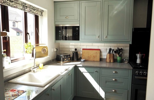 Atworth House | Atworth Haven: 4-Bed Home with Garden