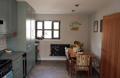 Atworth House | Atworth Haven: 4-Bed Home with Garden