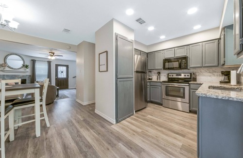 Sonesta West House | ATX 2-bedroom townhome