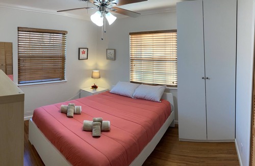 South Manchaca Bed & Breakfast | ATX Central Sweet Home