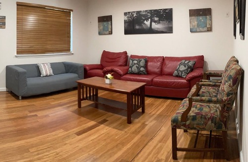 South Manchaca Bed & Breakfast | ATX Central Sweet Home