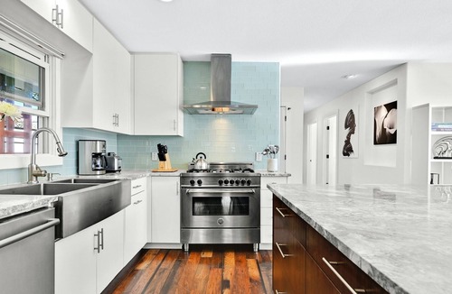 Barton Hills House | ATX Modern - Charm
