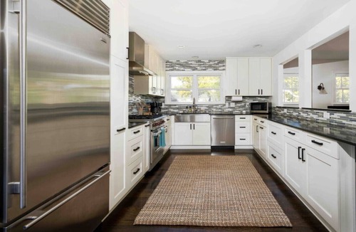 Greater South River City House | ATX Summer Oasis | Pool & Hot Tub| Sleeps 8