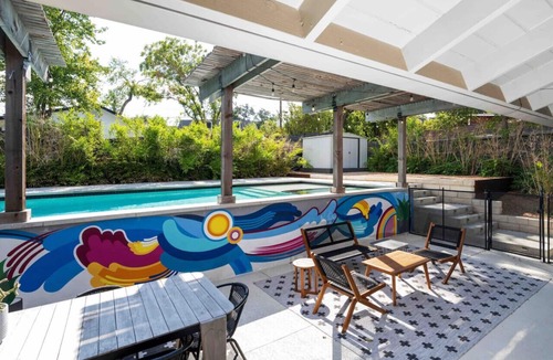 Greater South River City House | ATX Summer Oasis | Pool & Hot Tub| Sleeps 8