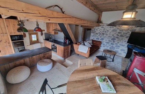 Saint-Pierre-de-Chartreuse House | Atypical house for 2 with private jacuzzi