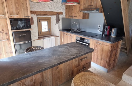 Saint-Pierre-de-Chartreuse House | Atypical house for 2 with private jacuzzi