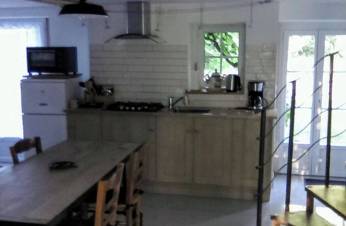 Chevagny-les-Chevrieres House | Atypical cottage by the stream - South Burgundy