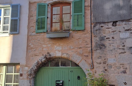 Saint-Leonard-de-Noblat House | Atypical medieval house