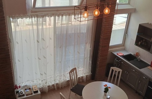 Graulhet Apartment | Atypical air-conditioned apartment, 4 to 6 p. Tarn, Albi,Gaillac,Cordes
