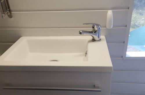 Mansigne House | Atypical gîte converted into a camper van for 4 people with all comforts.