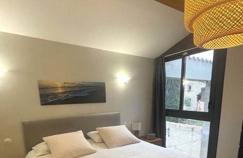 Palau-del-Vidre House | Atypical house with terrace, courtyard, air conditioning and WIFI