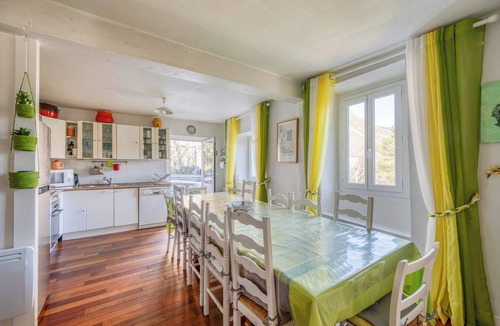 Vebre House | Atypical old house from 1887, well equipped, spacious, bright, cool,