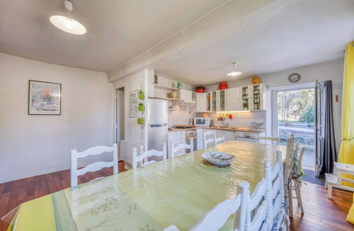 Vebre House | Atypical old house from 1887, well equipped, spacious, bright, cool,