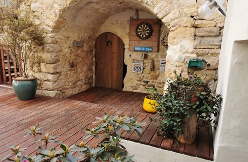La Boissiere Apartment | Atypical renovated stable apartment