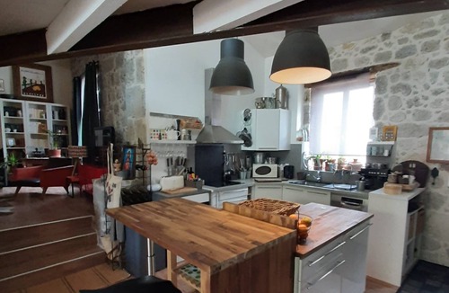 Nerac House | Atypical stone house in a charming village nestled in the heart of Gascony