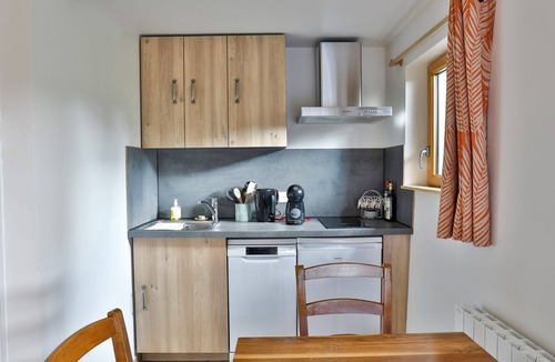 Plescop Apartment | Atypical studio in Brittany. Pets allowed.