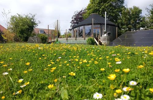 La Capelle-les-Boulogne House | Atypique yourte