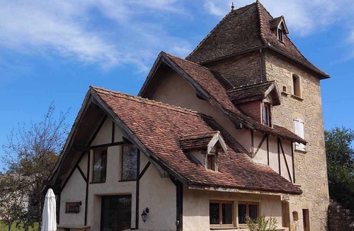 Villeneuve d'Aveyron House | Atypique Maison de Charme