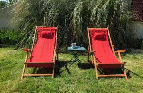 Fain-les-Montbard Apartment | Au 10 le long du canal